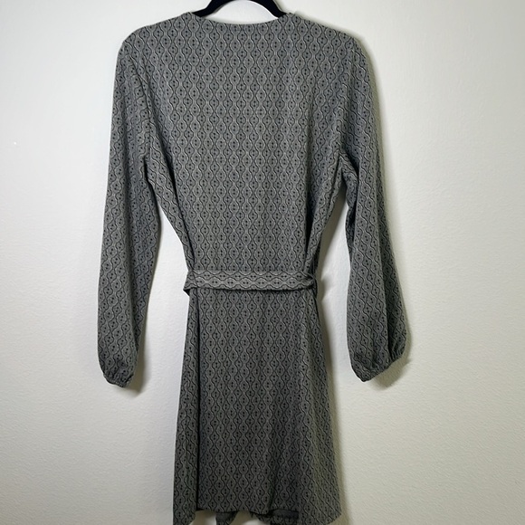 Lucky Brand Gray Knit V-Neck Button-Down Dress – Size XL - Picture 8 of 9